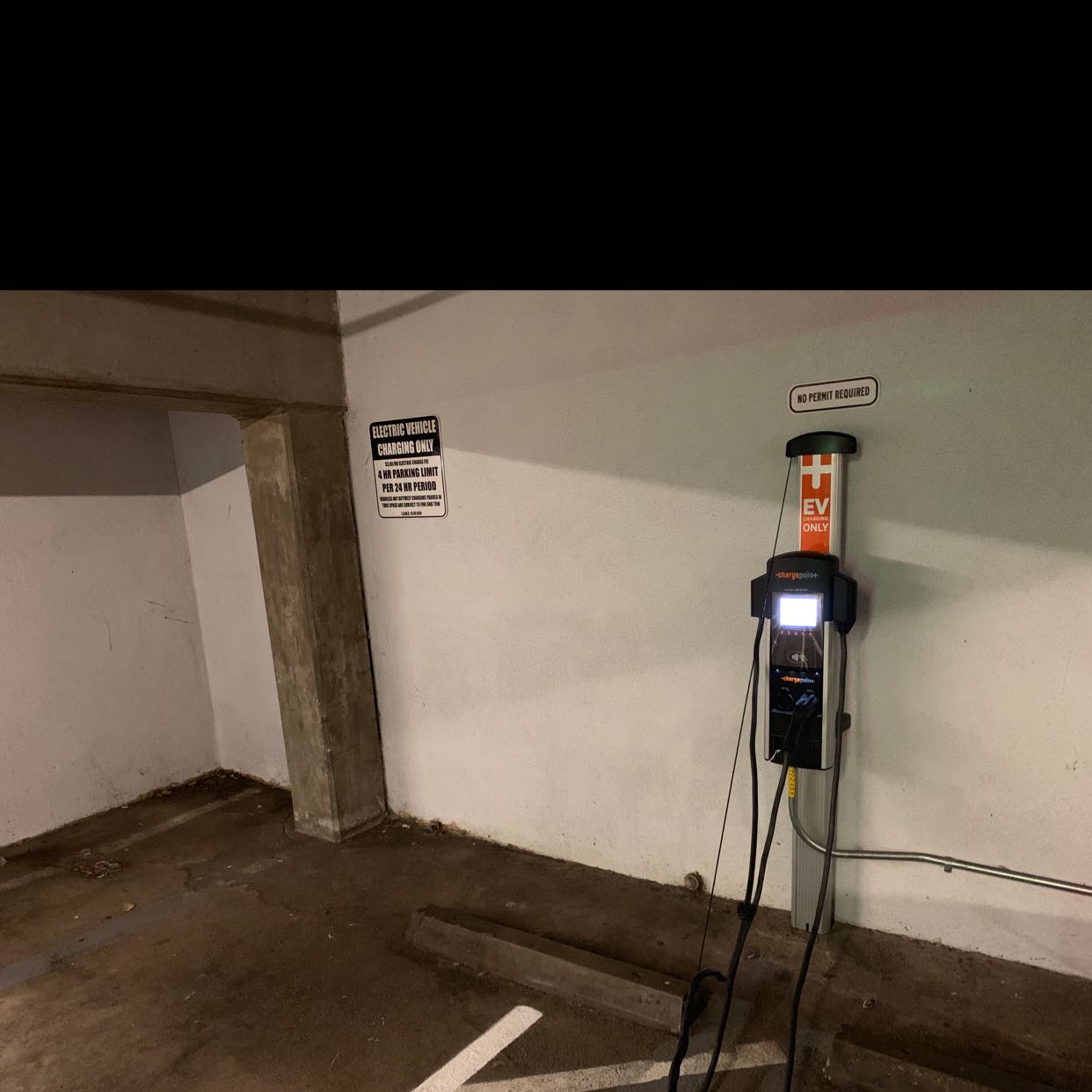 533 Glenneyre Street Parking-0